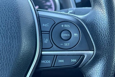 2022 Toyota Camry Hybrid LE