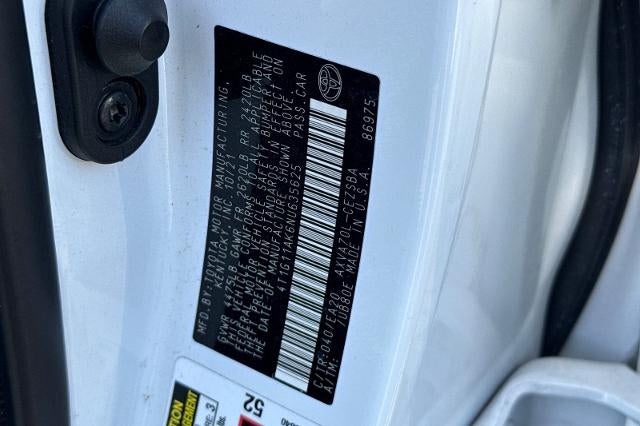 2022 Toyota Camry SE