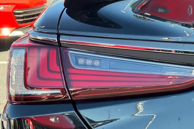 2024 Lexus ES ES 350 F SPORT Handling