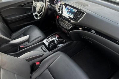 2022 Honda Pilot Touring 7-Passenger