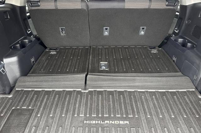 2021 Toyota Highlander Hybrid LE