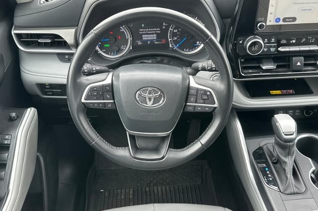 2025 Toyota Highlander Hybrid XLE