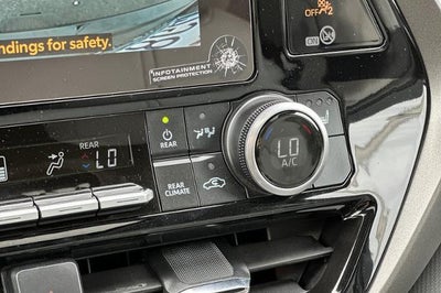 2025 Toyota Highlander Hybrid XLE
