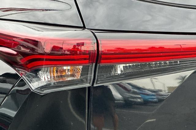 2025 Toyota Highlander Hybrid XLE