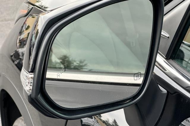 2025 Toyota Highlander Hybrid XLE