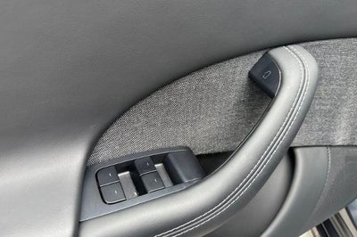 2024 Tesla Model S Base