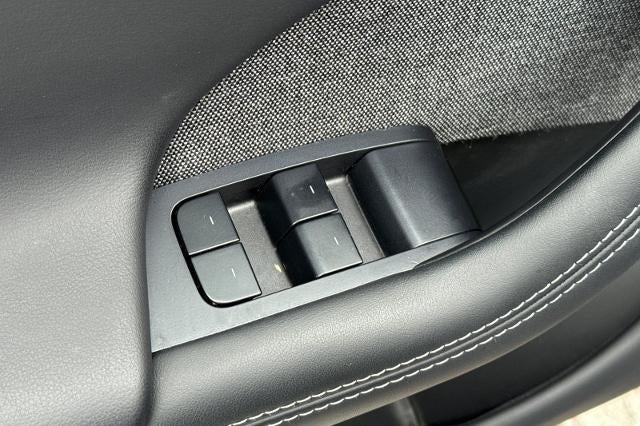 2024 Tesla Model S Base