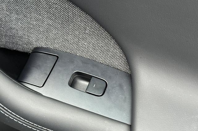 2024 Tesla Model S Base