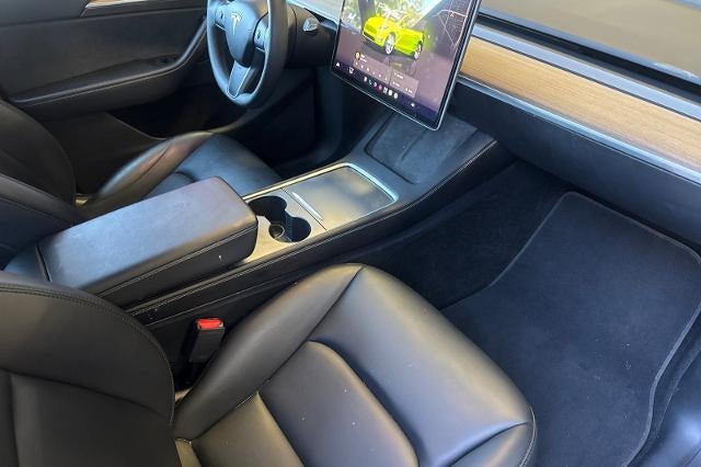 2025 Tesla Model Y Performance