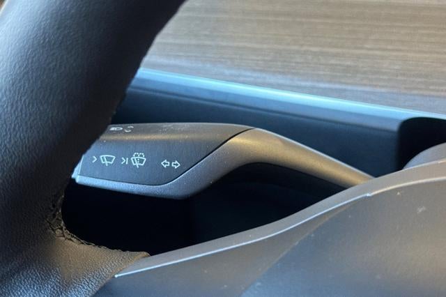 2025 Tesla Model Y Performance