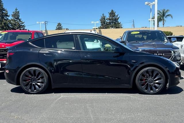 2025 Tesla Model Y Performance