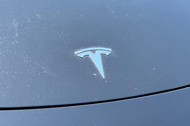 2025 Tesla Model Y Performance