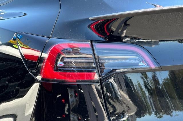 2025 Tesla Model Y Performance