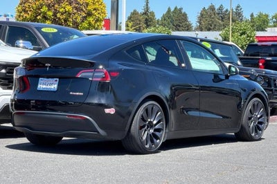 2025 Tesla Model Y Performance