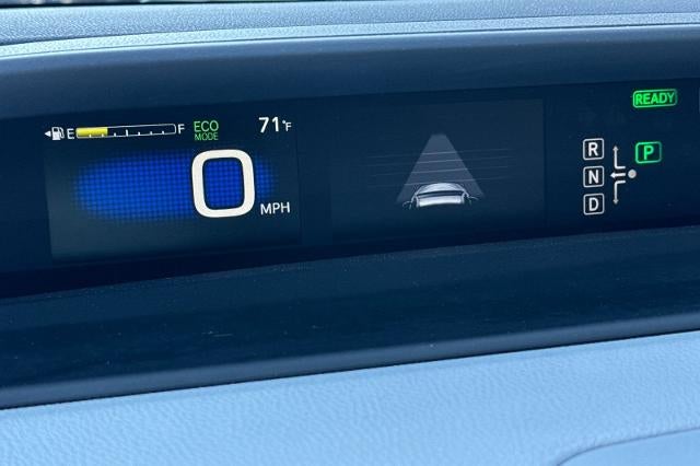 2016 Toyota Prius Two