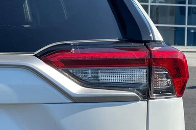 2020 Toyota RAV4 Hybrid XSE