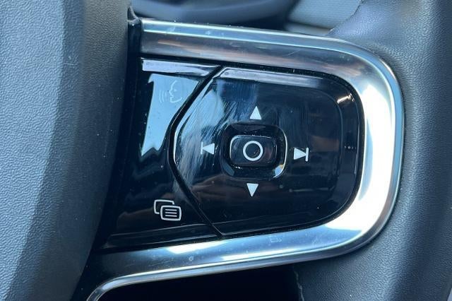 2023 POLESTAR 2 Base