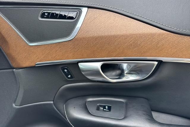 2017 Volvo XC90 Inscription